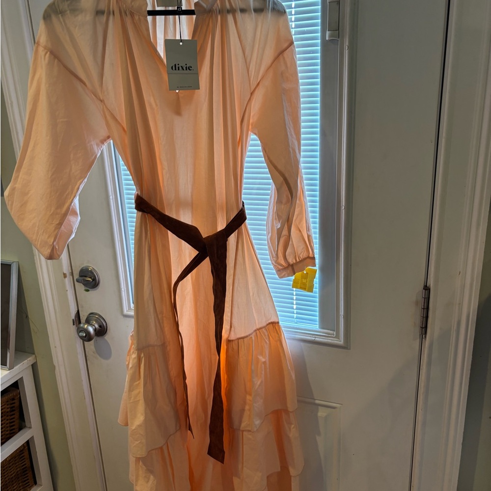 Italian Chic Peach Cotton Midi Dress with Brown Suede Belt
Like Anthropologie - Picture 4 of 11